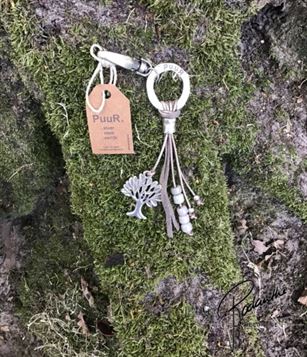 Stoere tashanger met boom merk puur